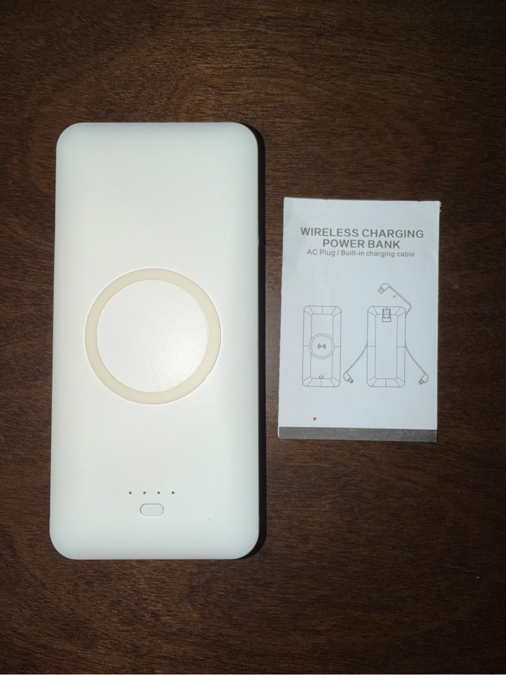 WIRELESS CHARGING
POWER BANK, AC Plug / Built-in charging cables